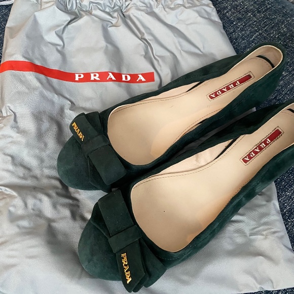 Prada Shoes - Prada Ballet Bow Flat Size 9